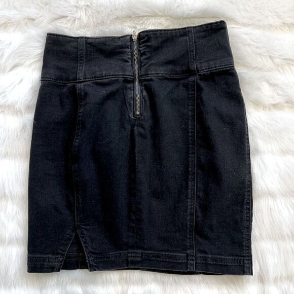 SO High Waisted Mini Skirt (26) - Picture 8 of 8